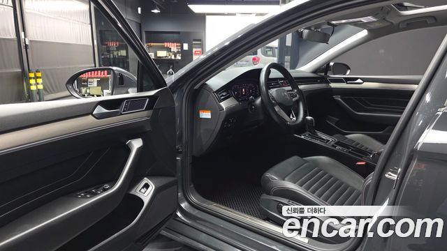 Volkswagen Passat GT (B8) 2.0 TDI Prestige 2021 — фото 10