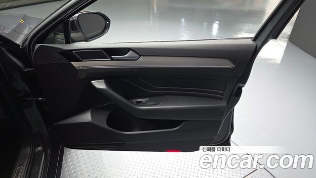 Volkswagen Passat GT (B8) 2.0 TDI Prestige 2021 — фото 24