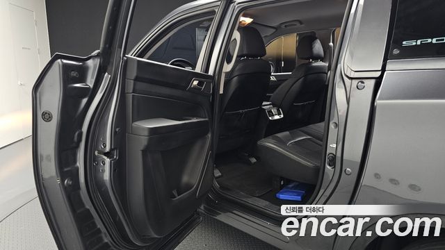 KG Mobility (SsangYong) Rexton Sports Diesel 2.2 2WD Adventure 2018 — фото 12
