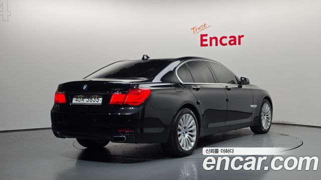 BMW 7 Series (F01) 740i 2012 — фото 2