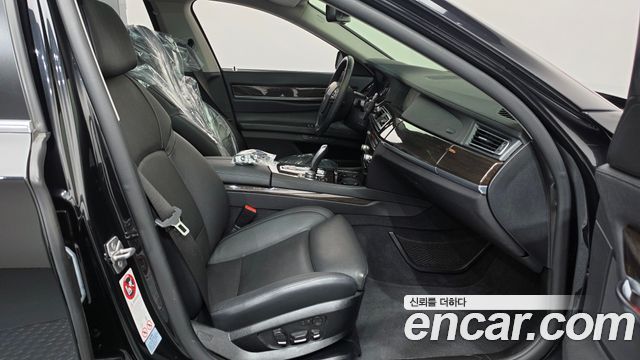 BMW 7 Series (F01) 740i 2012 — фото 11