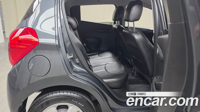 Chevrolet Spark LT 2022 — фото 11