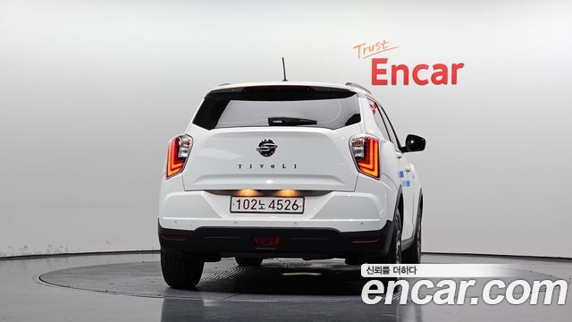 KG Mobility (SsangYong) Very New Tivoli Gasoline 1.5 2WD V3 2022 — фото 4