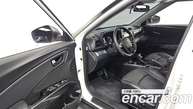 KG Mobility (SsangYong) Very New Tivoli Gasoline 1.5 2WD V3 2022 — фото 10