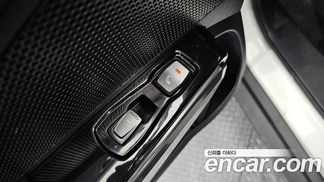 KG Mobility (SsangYong) Very New Tivoli Gasoline 1.5 2WD V3 2022 — фото 28