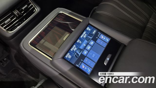 Lexus LS500h (V) 3.5 Luxury AWD 2024 — фото 18