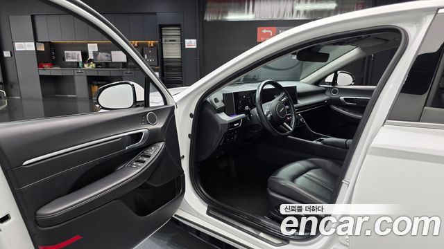 Hyundai Sonata The Edge (DN8) 2.0 Premium 2024 — фото 10