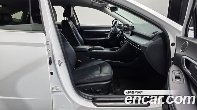 Hyundai Sonata The Edge (DN8) 2.0 Premium 2024 — фото 11