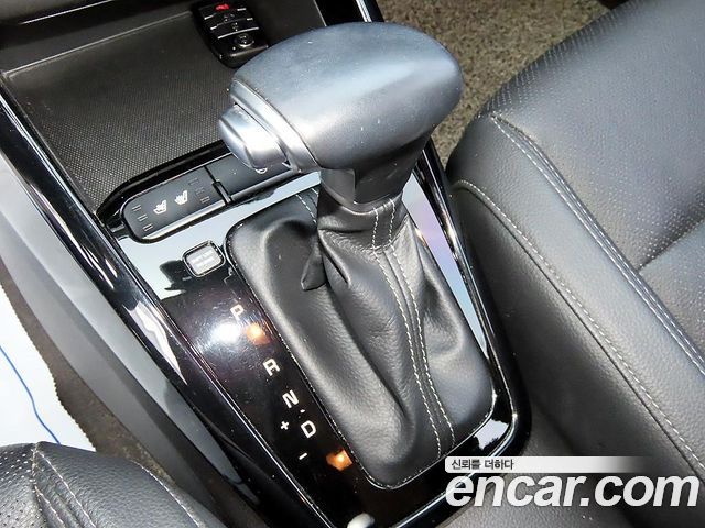 Kia Stonic 1.4 Prestige 2019 — фото 9