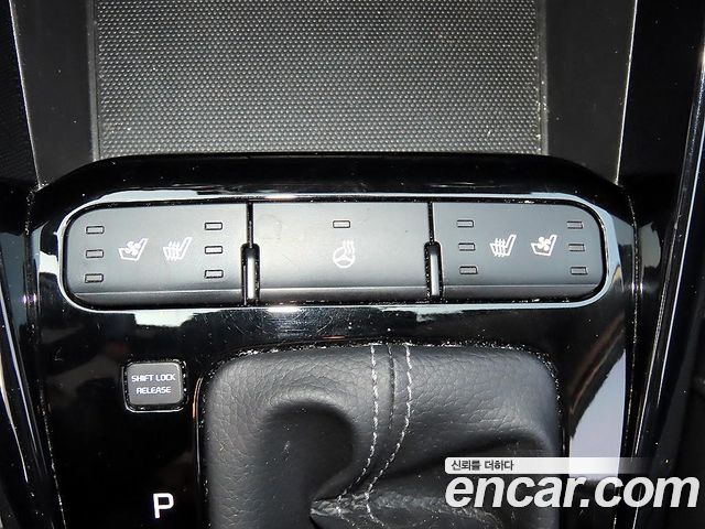 Kia Stonic 1.4 Prestige 2019 — фото 22
