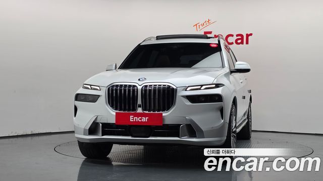 BMW X7 (G07) xDrive 40i Design Pure Excellence 7-Seater 2024 — фото 3