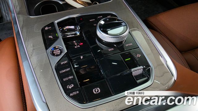 BMW X7 (G07) xDrive 40i Design Pure Excellence 7-Seater 2024 — фото 9