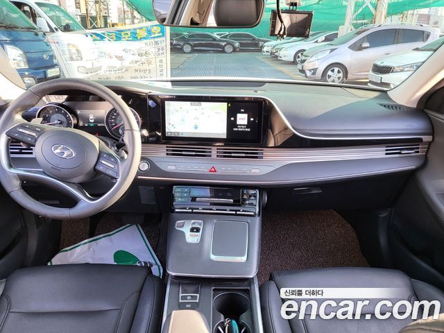 Hyundai Grandeur (IG) 3.0 LPi Rent Car Modern 2023 — фото 17
