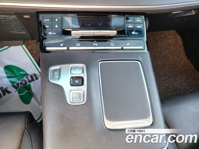 Hyundai Grandeur (IG) 3.0 LPi Rent Car Modern 2023 — фото 23