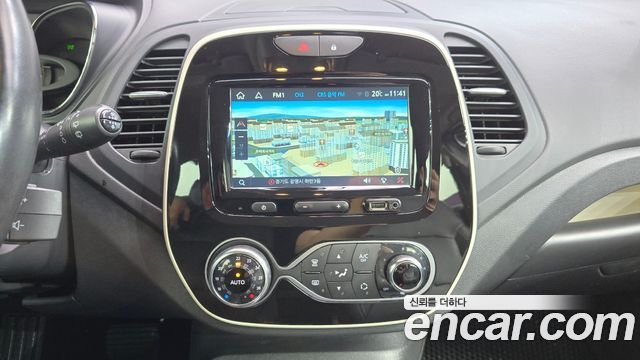 Renault Korea QM3 LE 2019 — фото 12