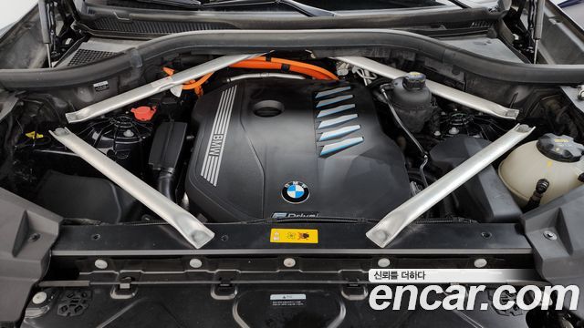 BMW X5 (G05) xDrive 45e M Sport 2022 — фото 6