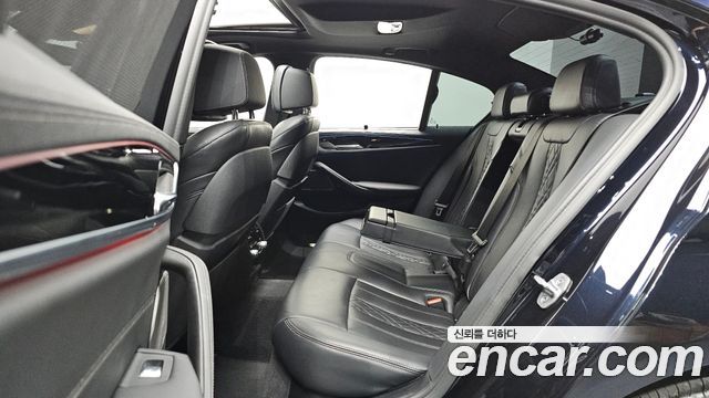 BMW 5 Series (G30) 530e M Sport 2022 — фото 11