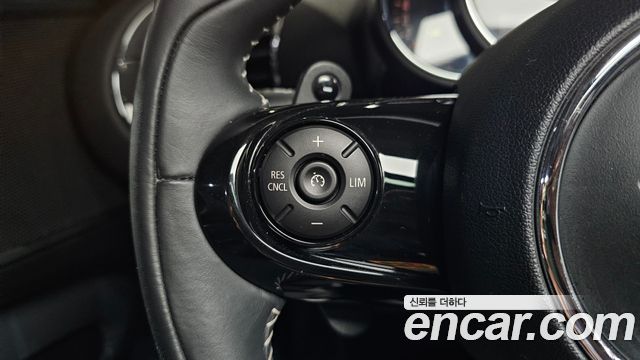 MINI Cooper S Clubman Standard 2nd 2019 — фото 31