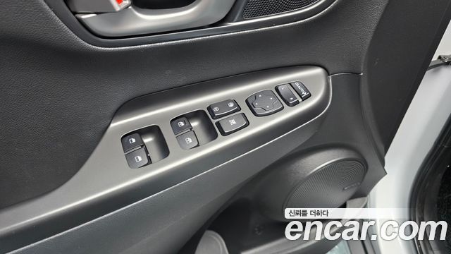 Hyundai Kona 1.6 Turbo 2WD Premium 2019 — фото 27