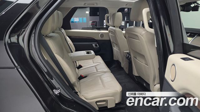 Land Rover Discovery 5 3.0 SD6 HSE 2019 — фото 32