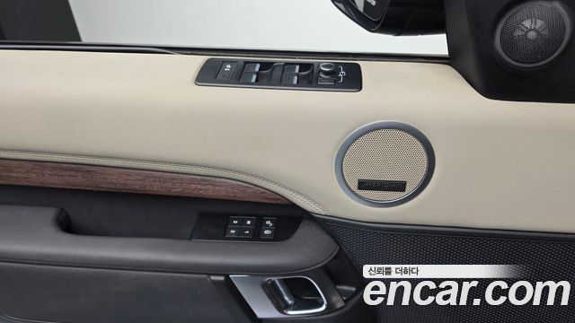 Land Rover Discovery 5 3.0 SD6 HSE 2019 — фото 35