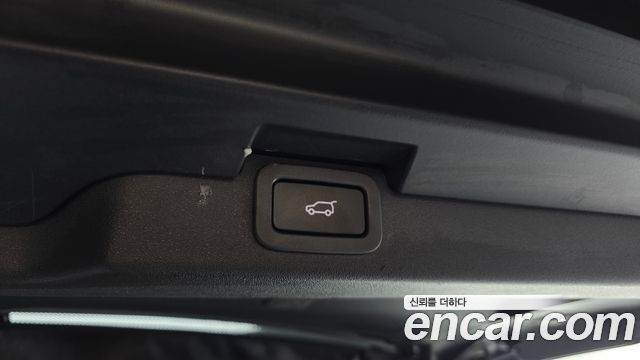Land Rover Discovery 5 3.0 SD6 HSE 2019 — фото 37