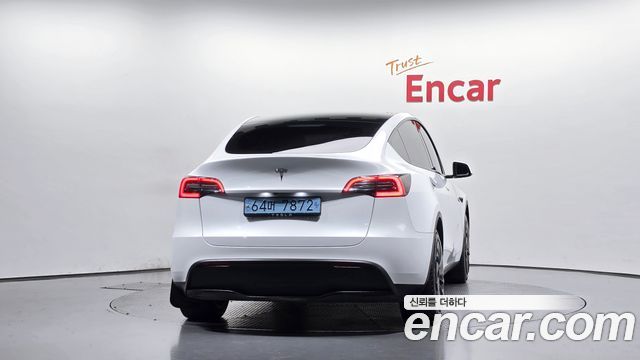 Tesla Model Y RWD 2024 — фото 4