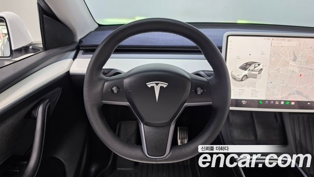 Tesla Model Y RWD 2024 — фото 13