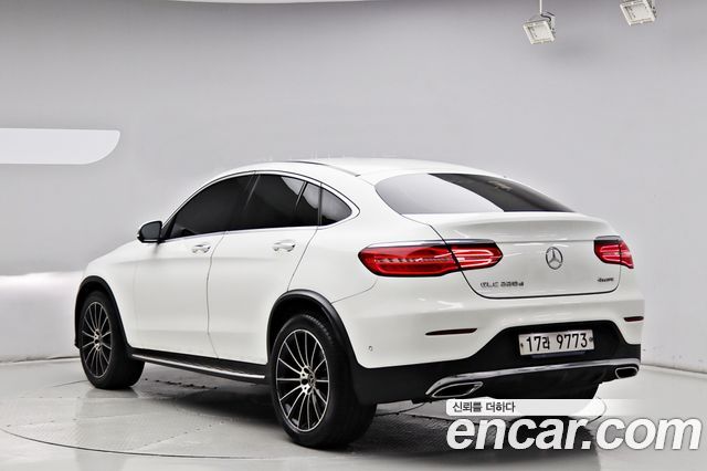 Mercedes-Benz GLC-Class (X253) GLC220 d 4MATIC Premium Coupe 2018 — фото 2