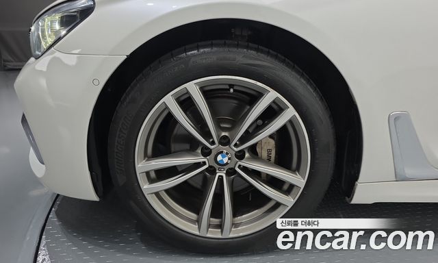 BMW 7 Series (G11) 730d xDrive M Sport 2017 — фото 5