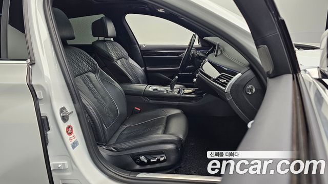 BMW 7 Series (G11) 730d xDrive M Sport 2017 — фото 26