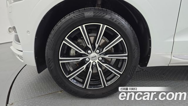 Volvo XC60 (II) D4 Inscription 2018 — фото 5