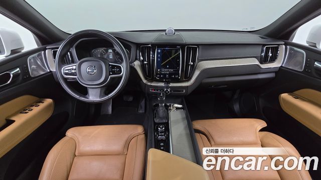 Volvo XC60 (II) D4 Inscription 2018 — фото 7