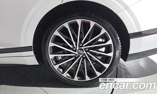 Hyundai Grandeur (GN7) 2,5 Gasoline 2WD Calligraphy 2025 — фото 21