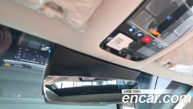 Hyundai Grandeur (GN7) 2,5 Gasoline 2WD Calligraphy 2025 — фото 32