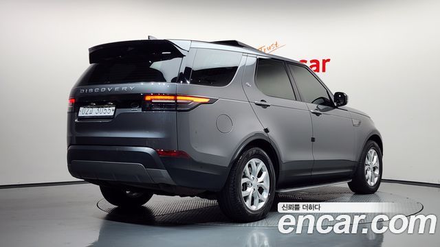 Land Rover Discovery 5 3.0 SD6 SE 2019 — фото 2