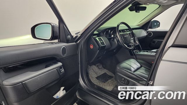 Land Rover Discovery 5 3.0 SD6 SE 2019 — фото 10
