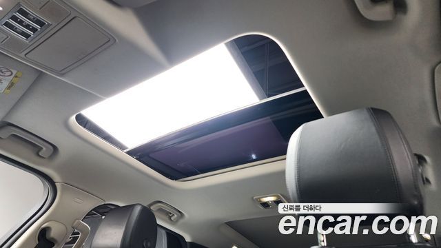 Land Rover Discovery 5 3.0 SD6 SE 2019 — фото 20