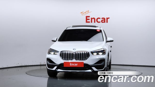 BMW X1 (F48) xDrive 20i xLine 2022 — фото 3