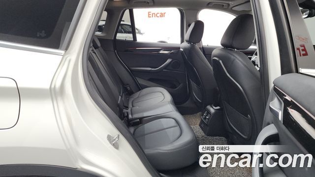 BMW X1 (F48) xDrive 20i xLine 2022 — фото 11