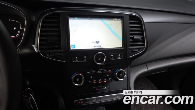 Renault Korea SM6 1.3 TCe SE 2021 — фото 14