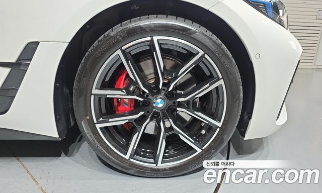 BMW 4 Series (G22) 420i M Sport Pro Gran Coupe 2025 — фото 5
