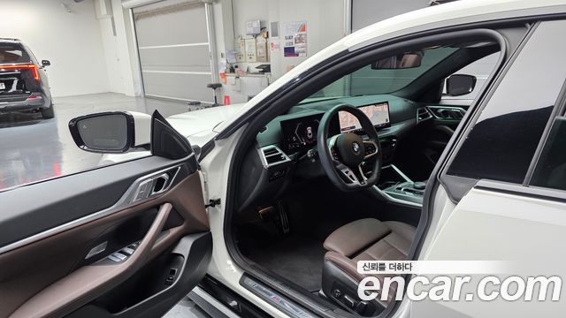 BMW 4 Series (G22) 420i M Sport Pro Gran Coupe 2025 — фото 10