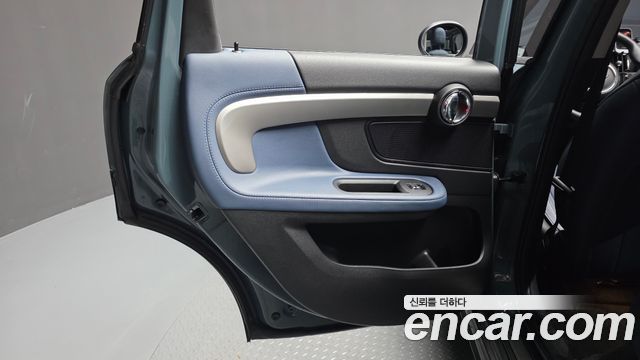 MINI Cooper S Countryman ALL4 2nd 2023 — фото 31