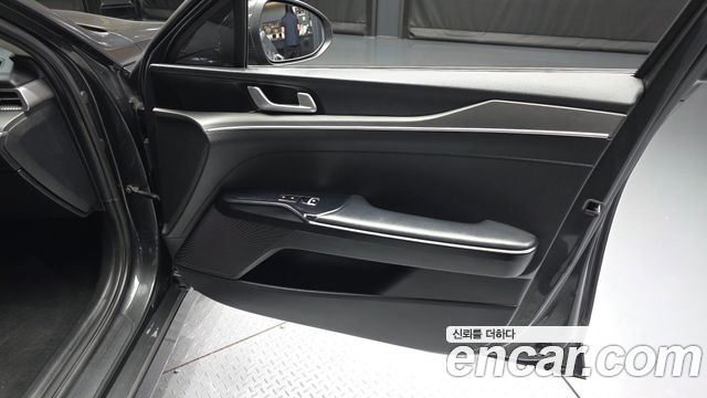 Kia K5 (III) 2.0 Prestige 2020 — фото 24