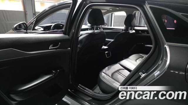 Kia K5 (III) 2.0 Prestige 2020 — фото 26