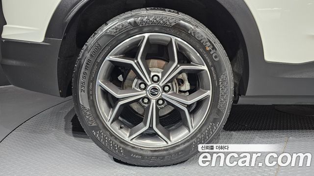 KG Mobility (SsangYong) Beautiful Korando Gasoline 1.5 2WD C5 Plus 2021 — фото 5