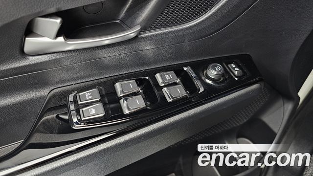 KG Mobility (SsangYong) Beautiful Korando Gasoline 1.5 2WD C5 Plus 2021 — фото 16