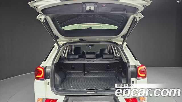 KG Mobility (SsangYong) Beautiful Korando Gasoline 1.5 2WD C5 Plus 2021 — фото 24