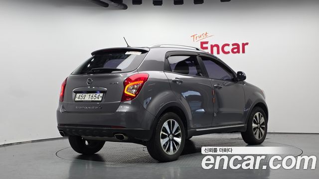 KG Mobility (SsangYong) Korando C 2.0 CVT 2WD Deluxe 2015 — фото 2